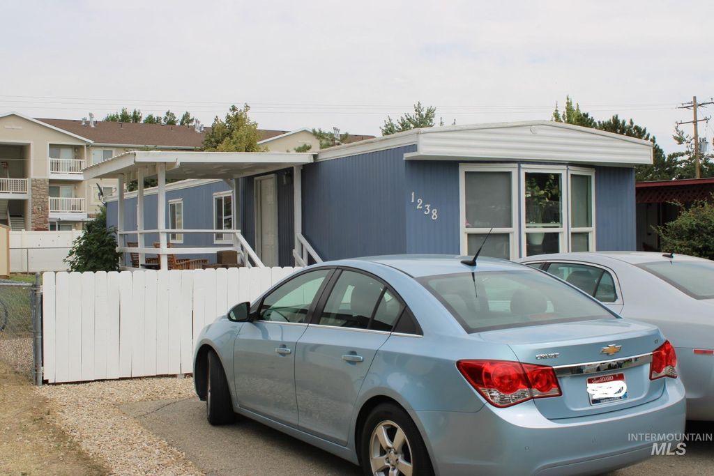 1238 N Sable Ln, Boise, ID 83704