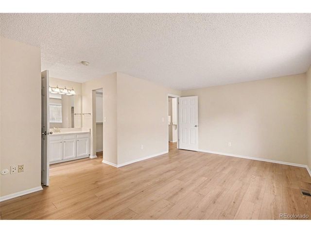 3638 S Bahama St, Aurora, CO 80013
