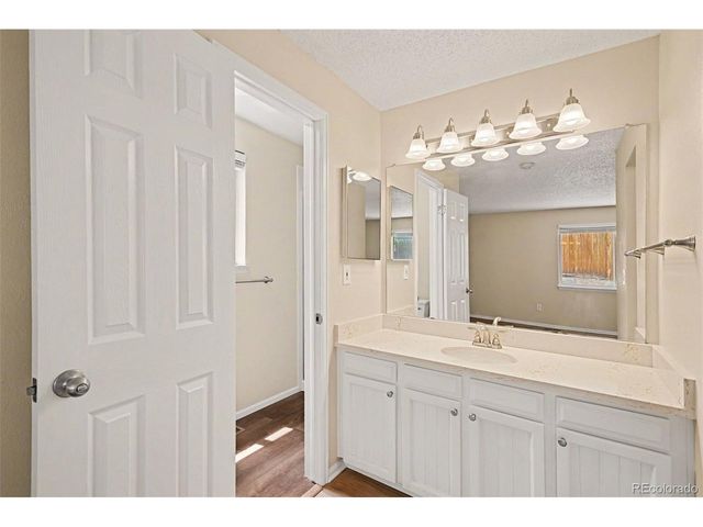 3638 S Bahama St, Aurora, CO 80013