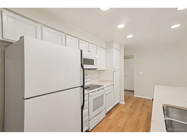 3638 S Bahama St, Aurora, CO 80013