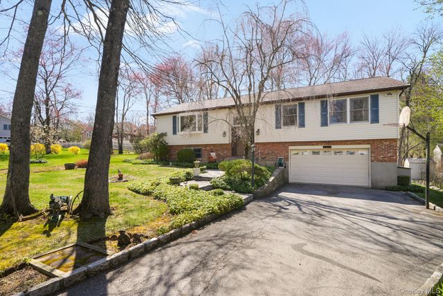 68 Meadow Sweet Road, Cortlandt Manor, NY 10567