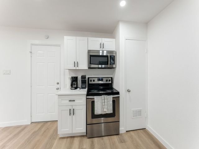 3245 Myra Lane, Farmers Branch, TX 75234