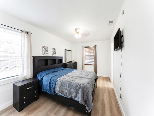 3245 Myra Lane, Farmers Branch, TX 75234