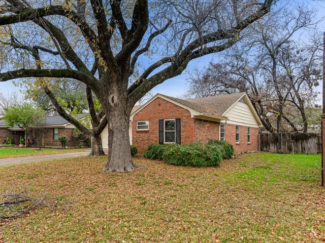 3245 Myra Lane, Farmers Branch, TX 75234