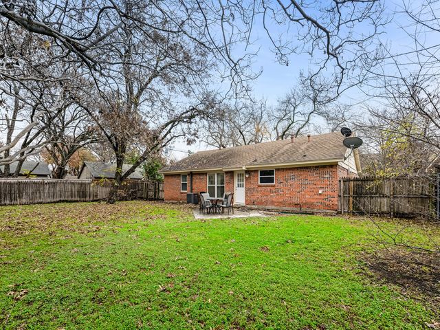 3245 Myra Lane, Farmers Branch, TX 75234