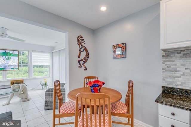 30 RALEIGH DR, Mount Laurel, NJ 08054