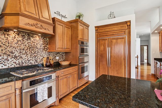 9215 Friar Way, Frankfort, IL 60423