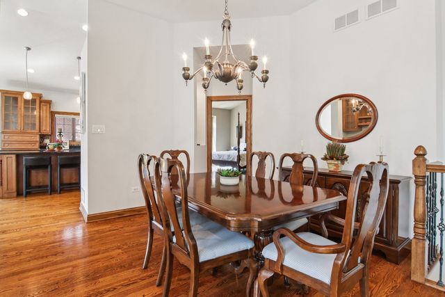 9215 Friar Way, Frankfort, IL 60423