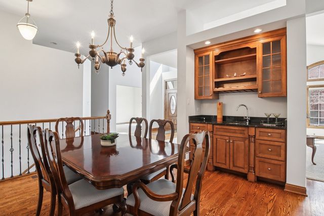 9215 Friar Way, Frankfort, IL 60423