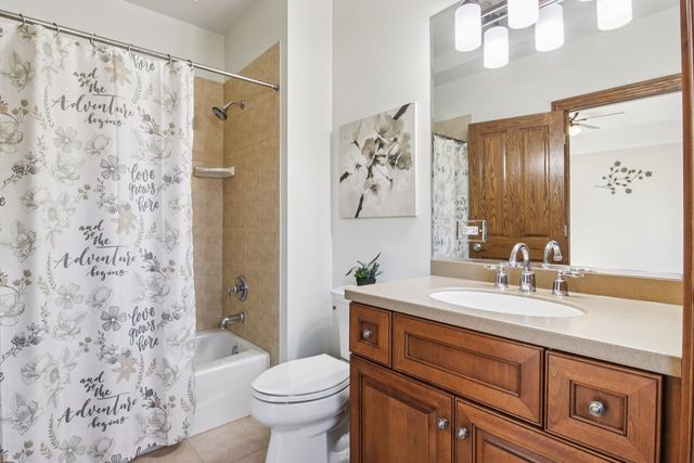 9215 Friar Way, Frankfort, IL 60423