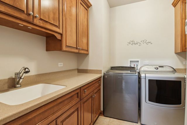 9215 Friar Way, Frankfort, IL 60423