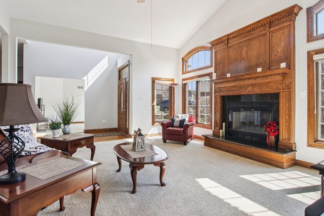 9215 Friar Way, Frankfort, IL 60423