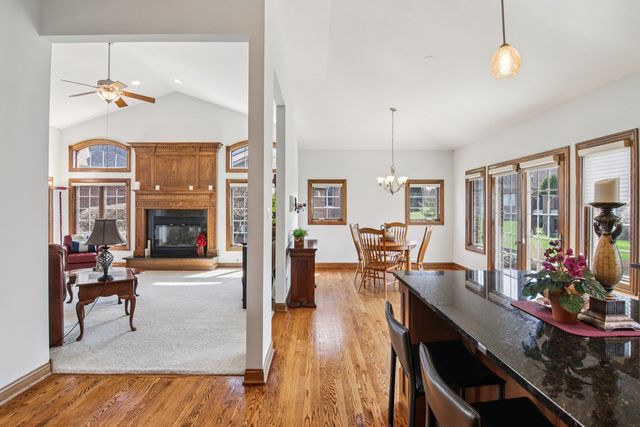 9215 Friar Way, Frankfort, IL 60423