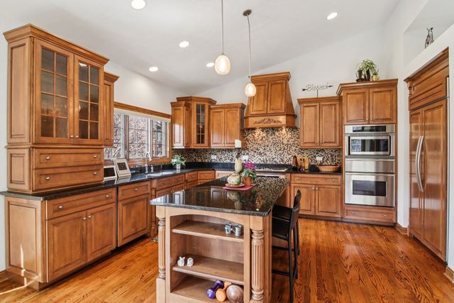 9215 Friar Way, Frankfort, IL 60423