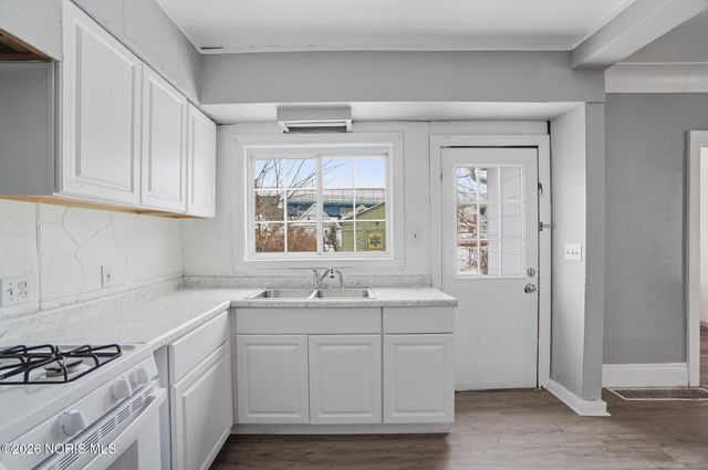 31 Nevada Street, Toledo, OH 43605