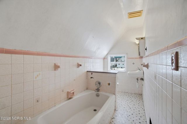 31 Nevada Street, Toledo, OH 43605