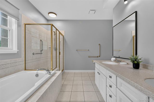 24 N De Baun Avenue 305, Suffern, NY 10901