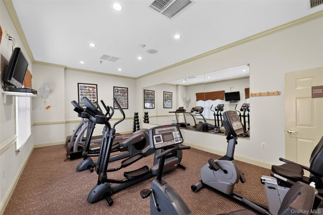 24 N De Baun Avenue 305, Suffern, NY 10901
