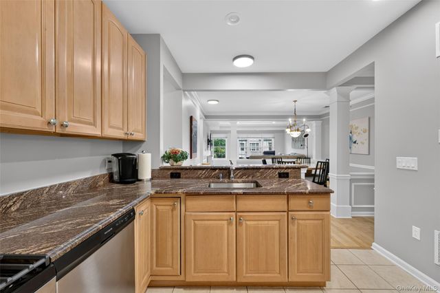 24 N De Baun Avenue 305, Suffern, NY 10901