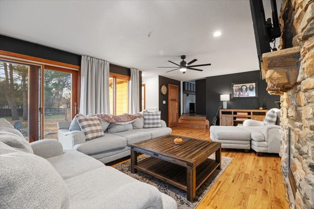 2710 50th Street, Des Moines, IA 50310