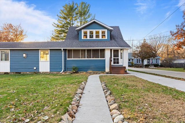 2710 50th Street, Des Moines, IA 50310