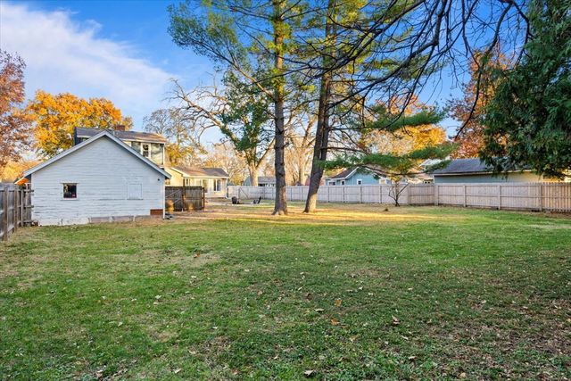 2710 50th Street, Des Moines, IA 50310