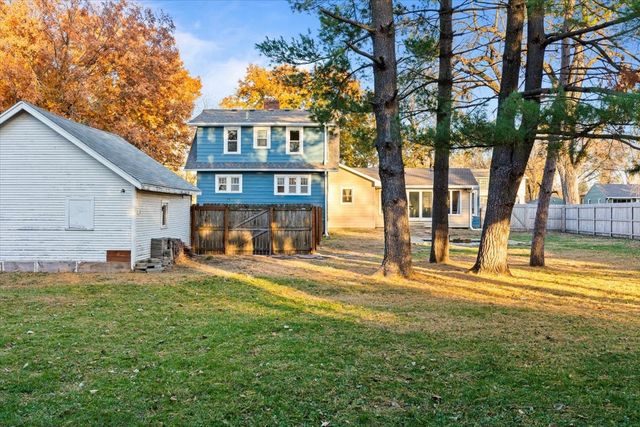 2710 50th Street, Des Moines, IA 50310