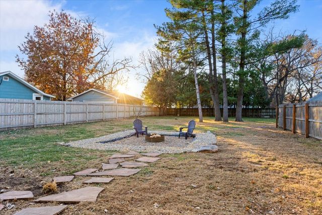 2710 50th Street, Des Moines, IA 50310