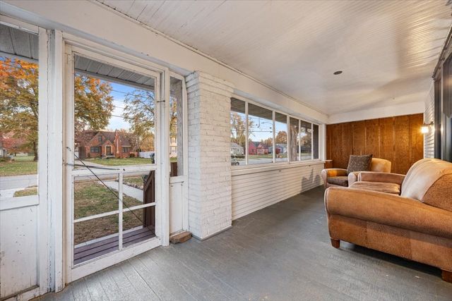 2710 50th Street, Des Moines, IA 50310