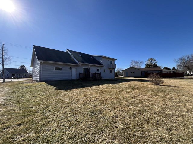 4322 Menasha AVENUE, Manitowoc, WI 54220