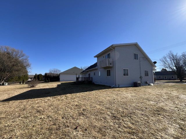 4322 Menasha AVENUE, Manitowoc, WI 54220