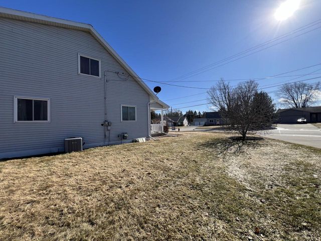 4322 Menasha AVENUE, Manitowoc, WI 54220