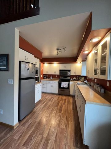 4322 Menasha AVENUE, Manitowoc, WI 54220