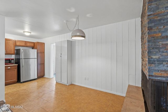 6211 E 17th Street, Tucson, AZ 85711