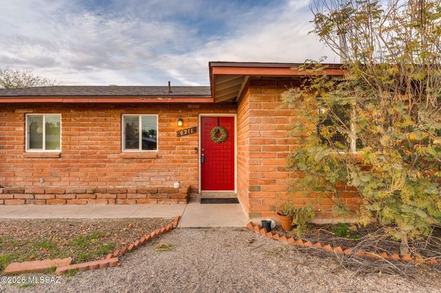 6211 E 17th Street, Tucson, AZ 85711