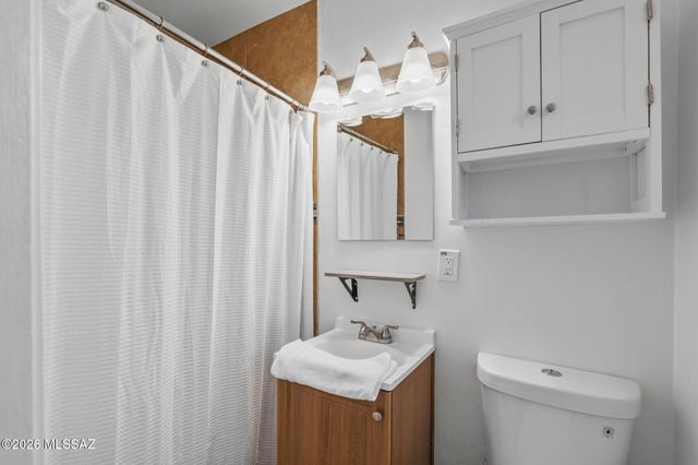 6211 E 17th Street, Tucson, AZ 85711