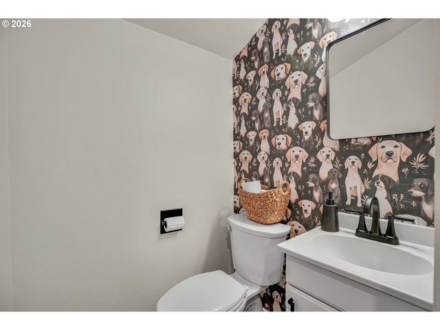 23925 Ne TREEHILL Dr, Wood Village, OR 97060