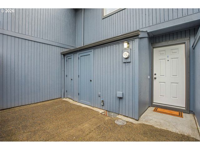 23925 Ne TREEHILL Dr, Wood Village, OR 97060