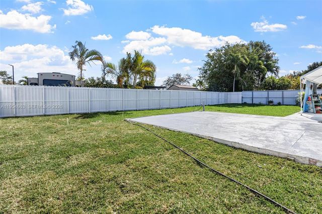 30345 SW 158th Ct, Homestead, FL 33033