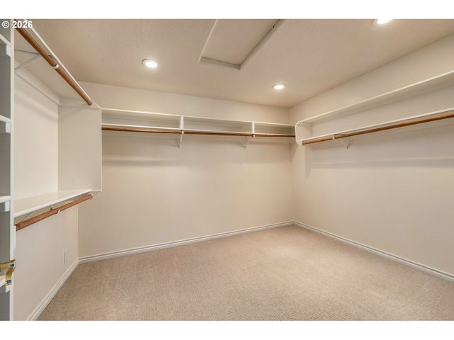 17124 Se Manley St, Portland, OR 97236
