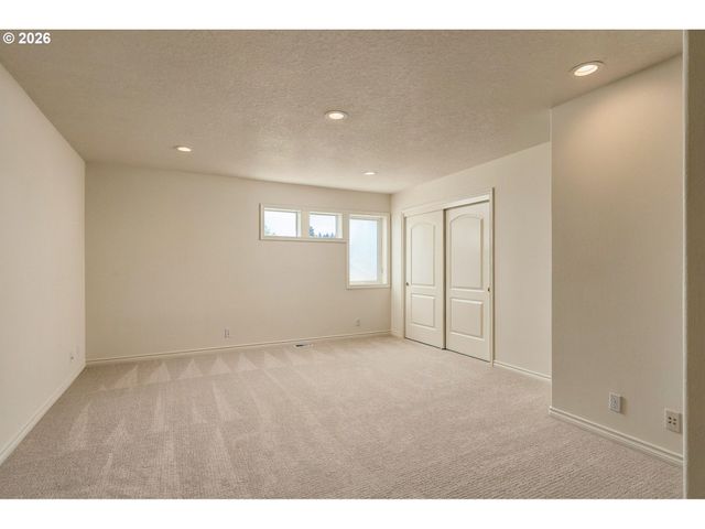 17124 Se Manley St, Portland, OR 97236