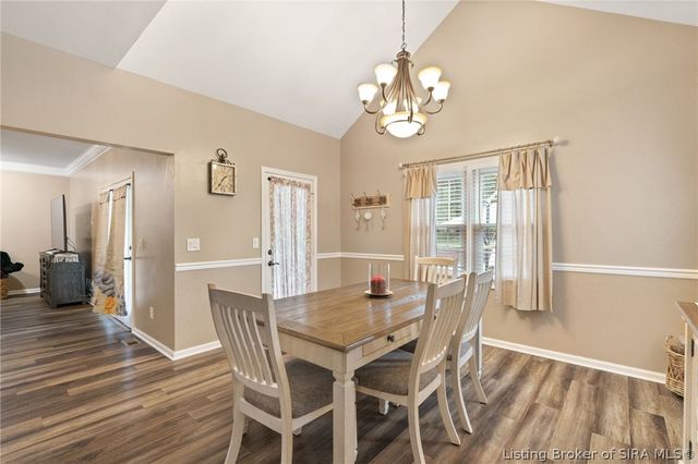 2415 Plum Woods Drive, Sellersburg, IN 47172