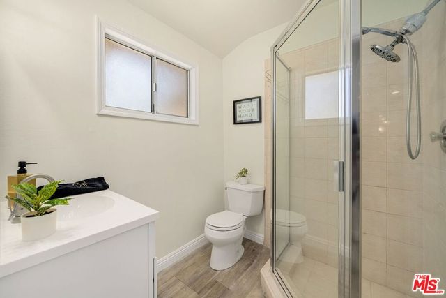 9134 Swinton Avenue, North Hills, CA 91343