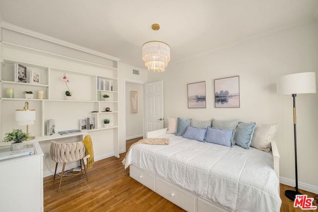9134 Swinton Avenue, North Hills, CA 91343