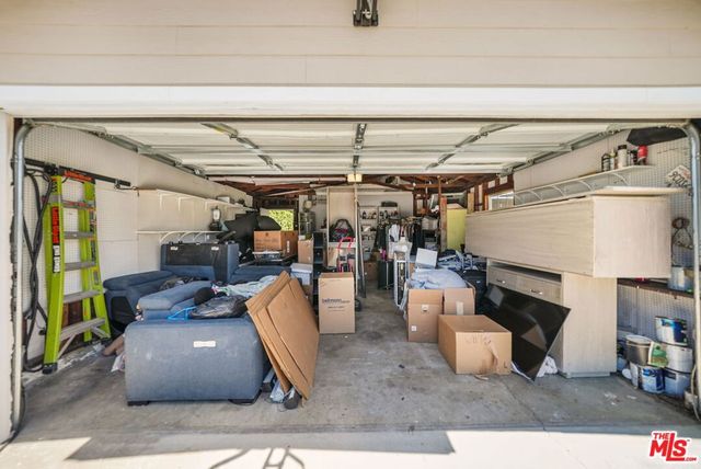 9134 Swinton Avenue, North Hills, CA 91343