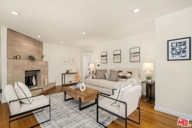 9134 Swinton Avenue, North Hills, CA 91343