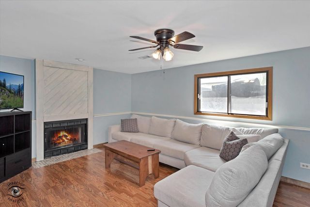 2413 Kerry Winde Drive, New Lenox, IL 60451