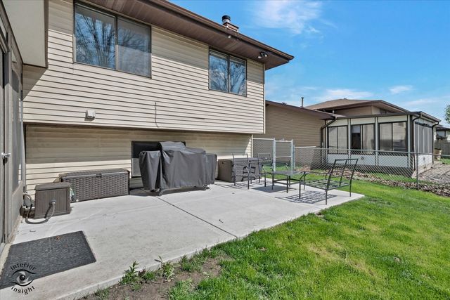 2413 Kerry Winde Drive, New Lenox, IL 60451