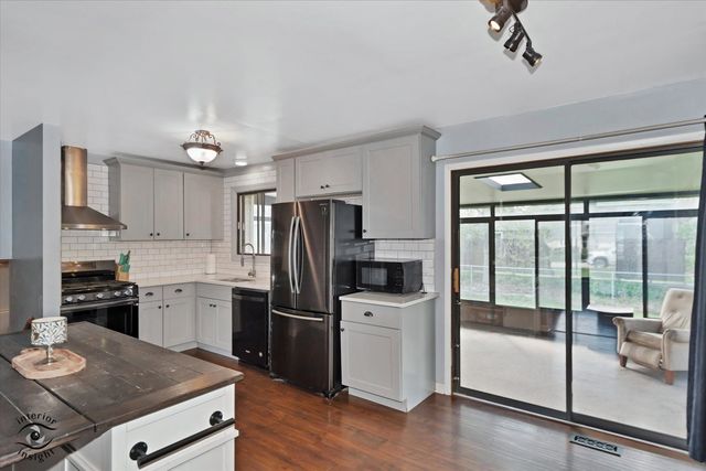 2413 Kerry Winde Drive, New Lenox, IL 60451