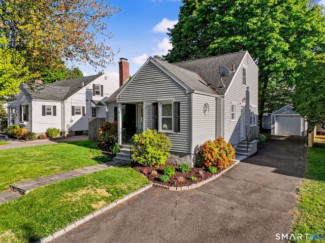 71 Newton Street, Stratford, CT 06615